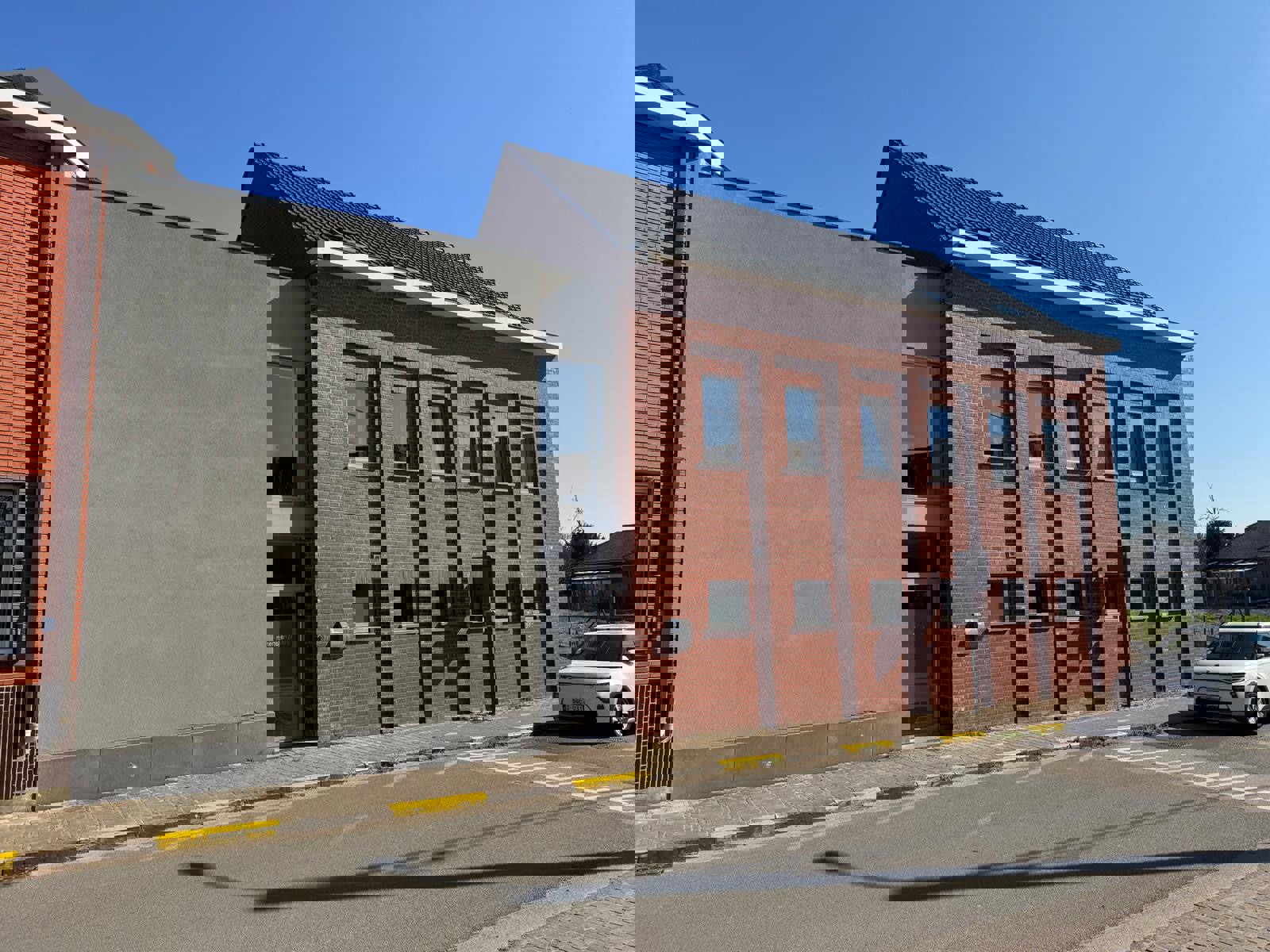 Te huur: Polyvalente ruimtes - foto 1