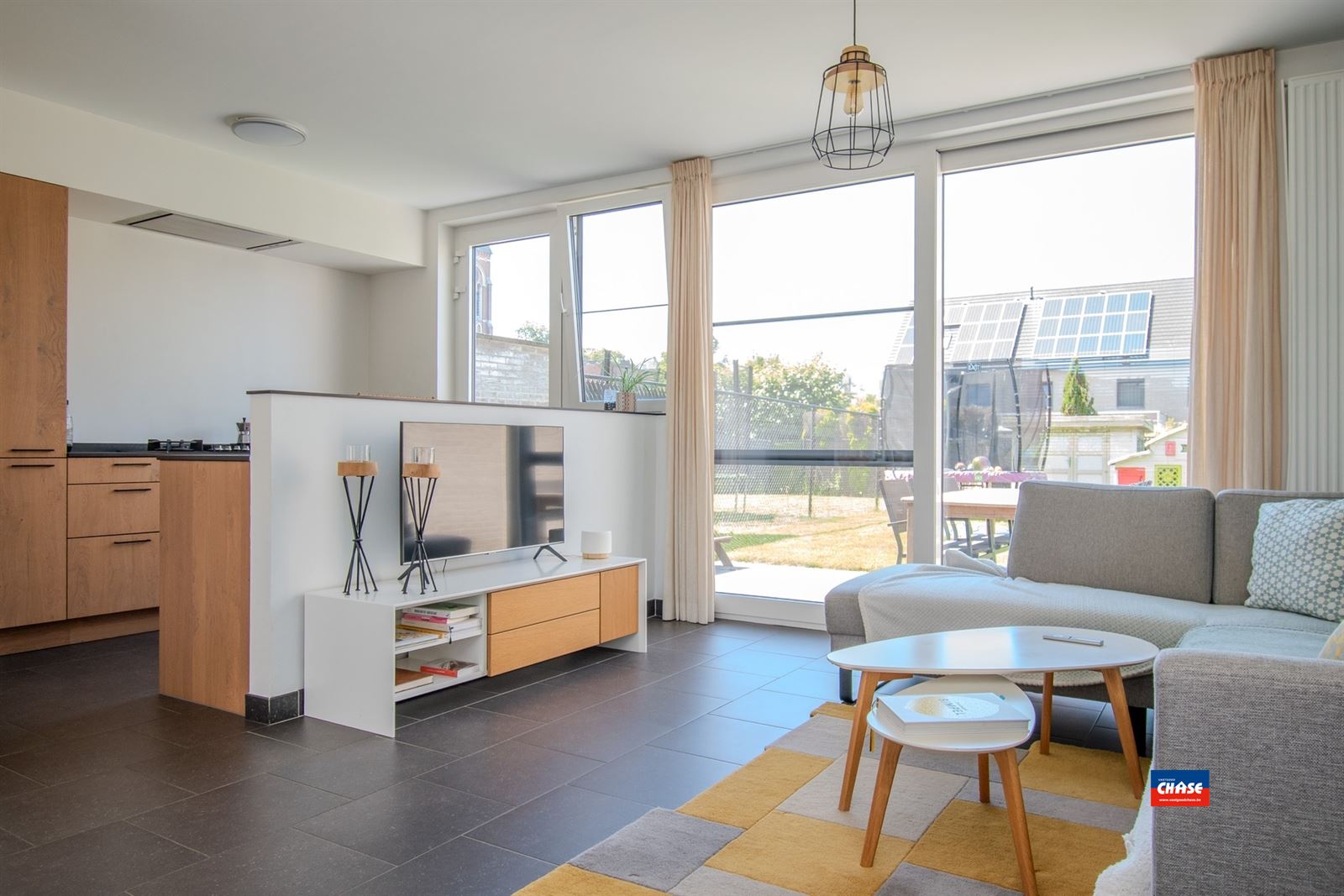 Instapklare woning met 4 slaapkamers, tuin en garagebox - foto 4