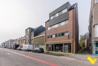 Bent u op zoek naar een top gelegen commerciële ruimte in het hartje van Geel?Dit instapklare handelspand bevindt zich op een boogscheut van de Markt...