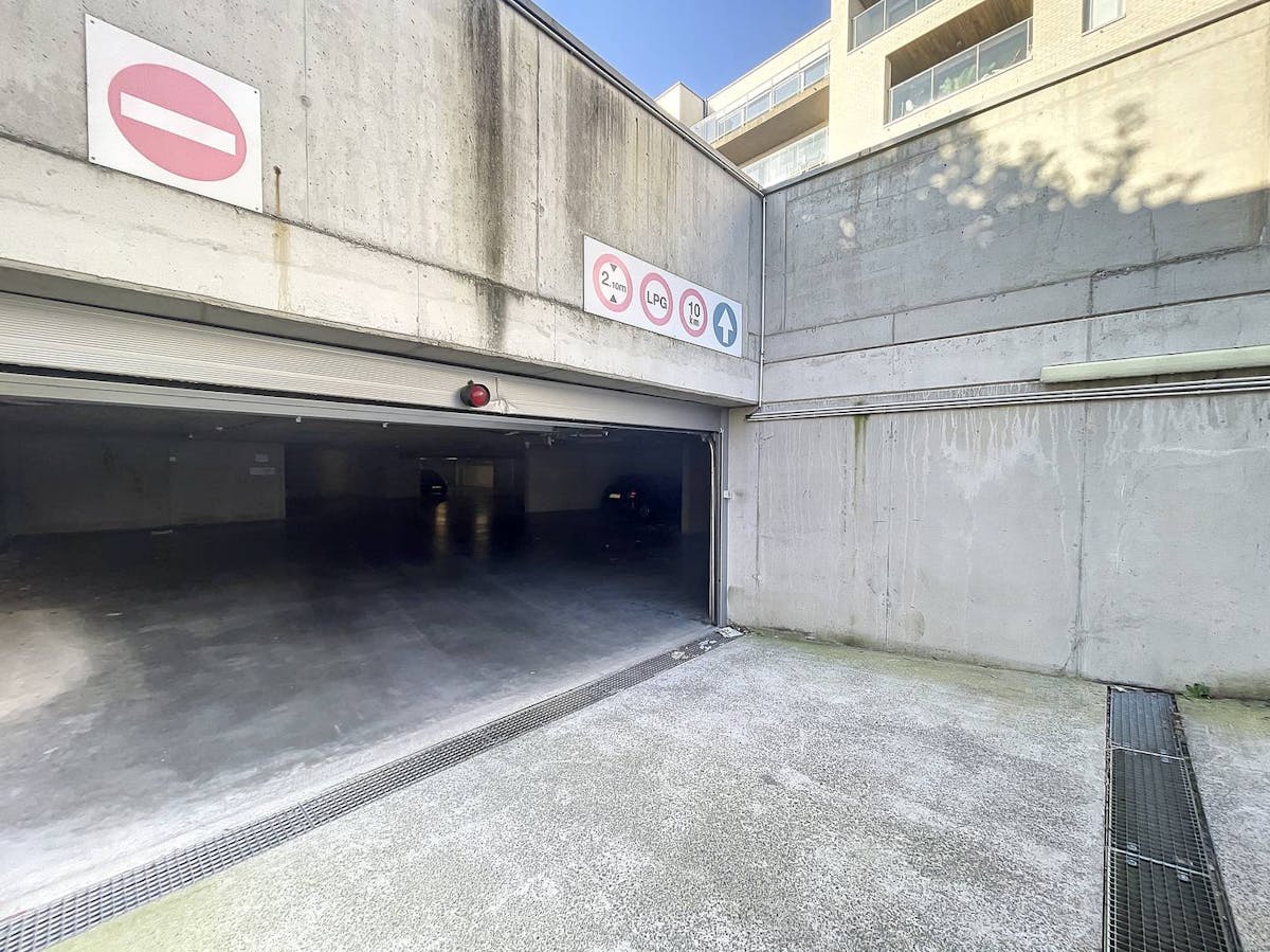 Ondergrondse autostaanplaats nabij Zuiderpoort te Gent - foto 4