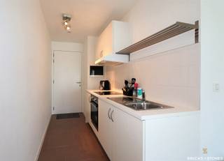 Gezellige en verzorgde studio op de 9e verdieping op Park Spoor Noord en naast AP hogeschool.Ingerichte keuken op tegelvloer voorzien van keramische...