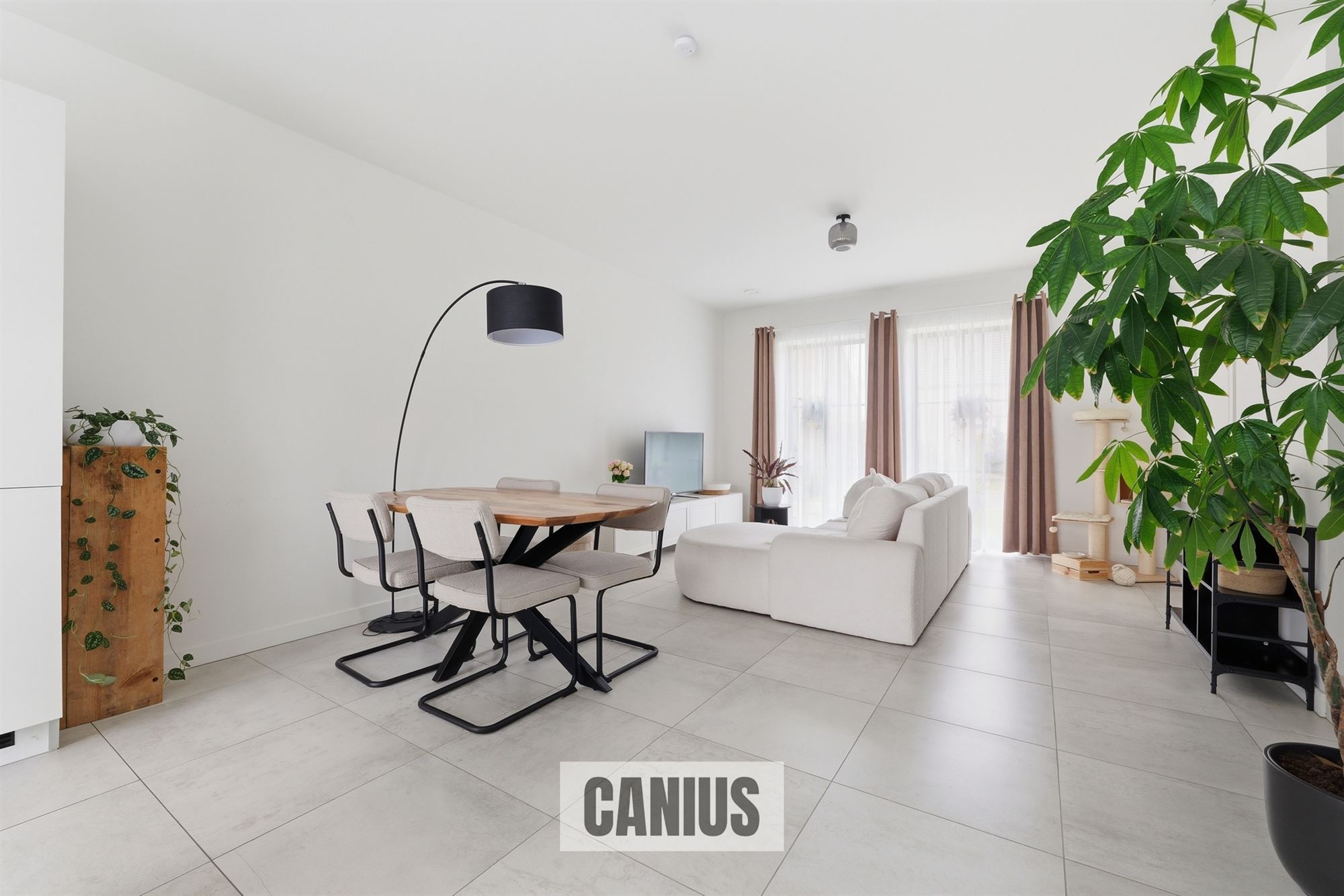 House - photo 2