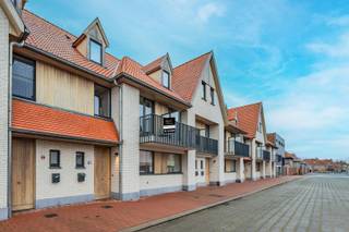 Deze recent gebouwde woning (2019) biedt een perfecte combinatie van modern wooncomfort, energiezuinigheid en een zeer centrale, uitstekende...