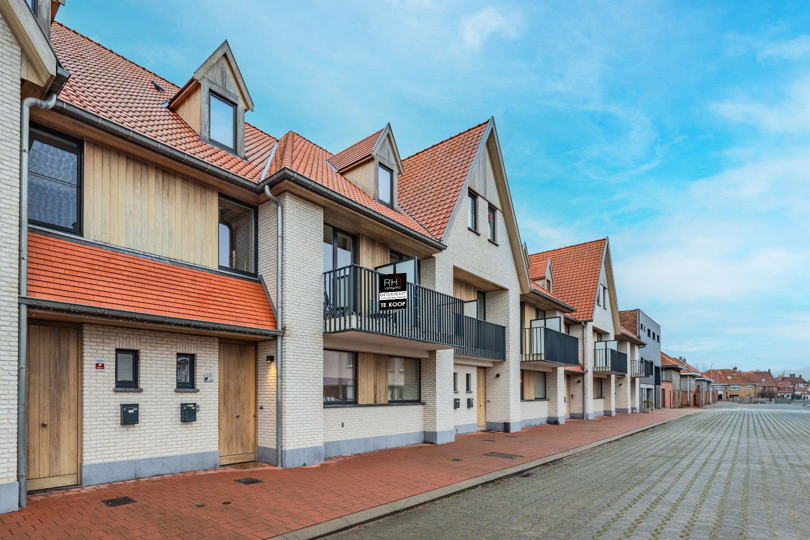 Instapklare, energiezuinige gezinswoning met zonnig terras en uitstekende ligging. - foto 1