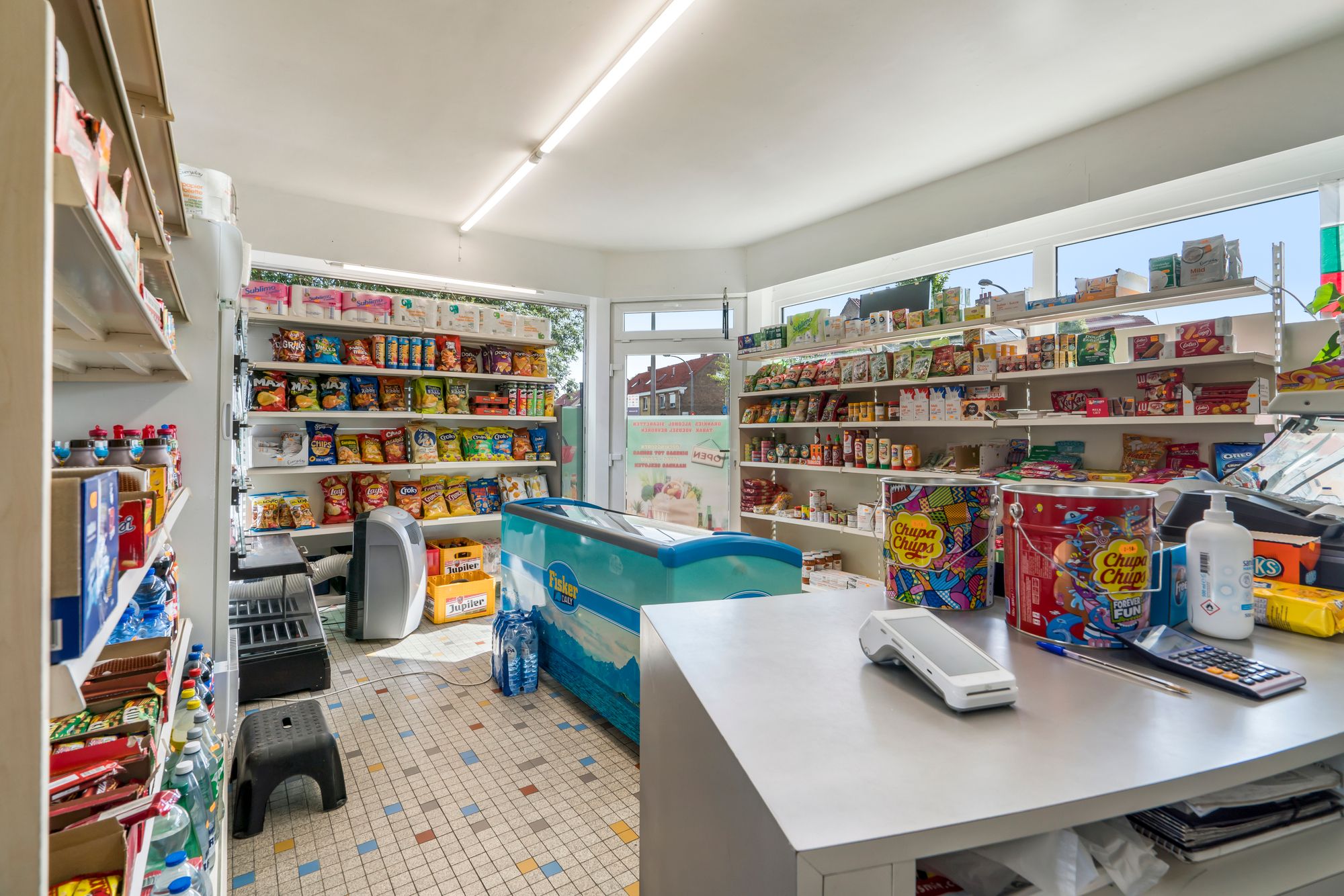 Zeer ruime handelswoning met werkplaats te koop in Kortrijk! - foto 4