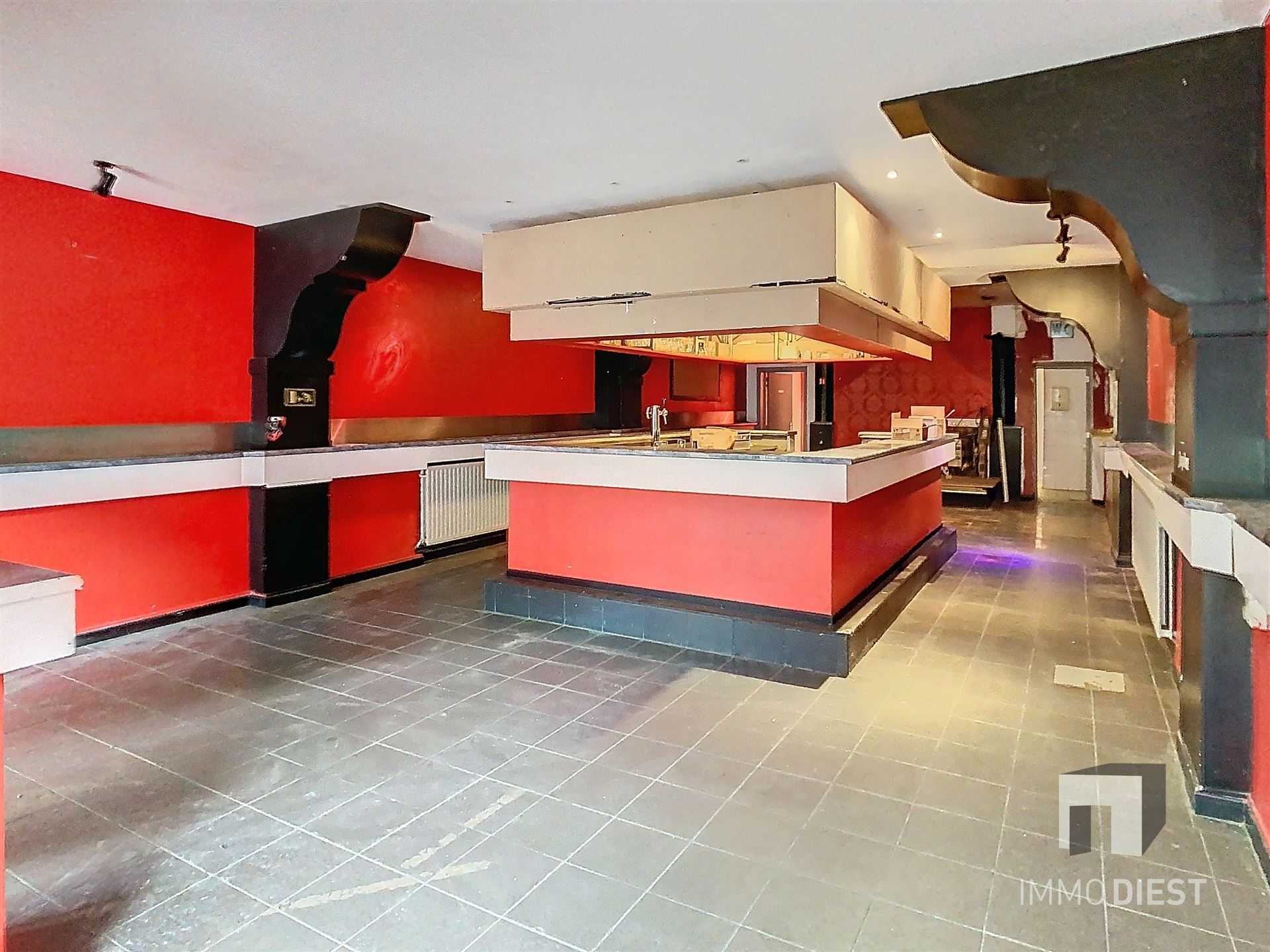 Handelspand 180m2 gelijkvloers op 3,47are met achterliggende tuin - foto 5