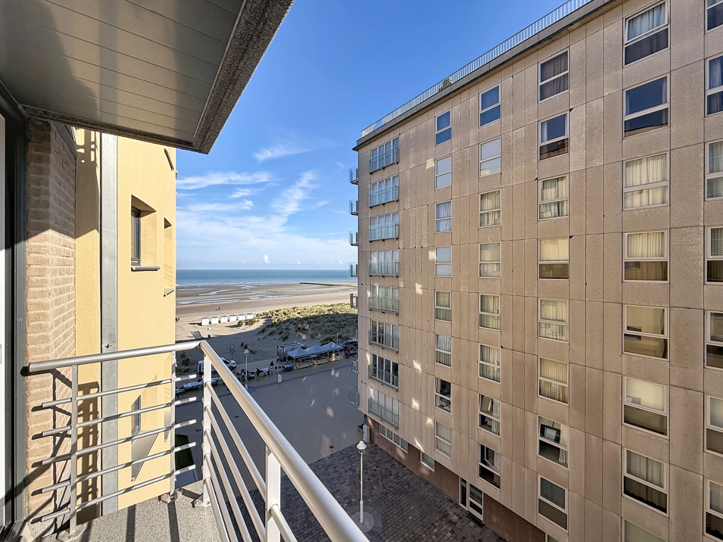 Instapklaar éénslaapkamerappartement met lateraal zeezicht te Nieuwpoort-Bad - foto 5