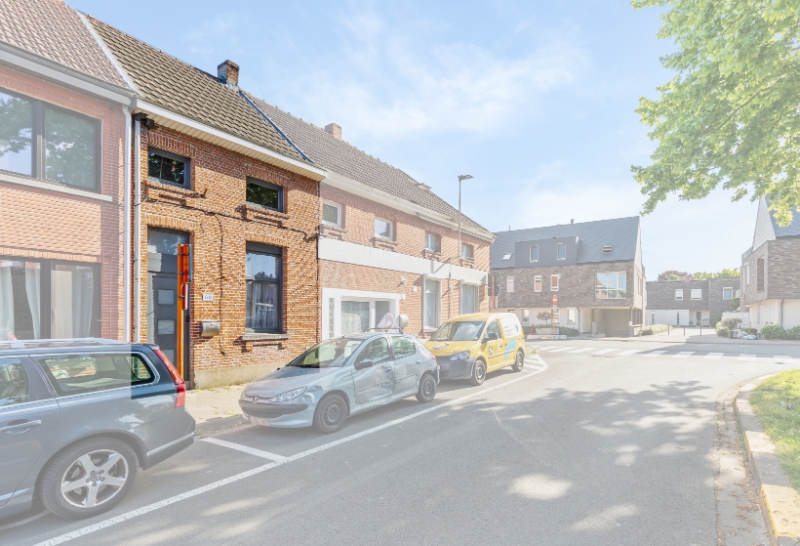 Te renoveren woning met karakter en potentieel – EPC D - foto 1