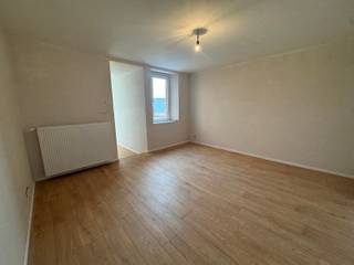 Appartement à louer à GeraardsbergenVous recherchez un appartement spacieux et prêt à emménager ? Alors ce magnifique appartement est exactement ce...