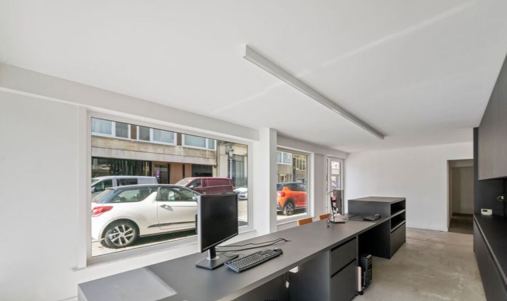 Commercial for rent in Ostend - photo 2