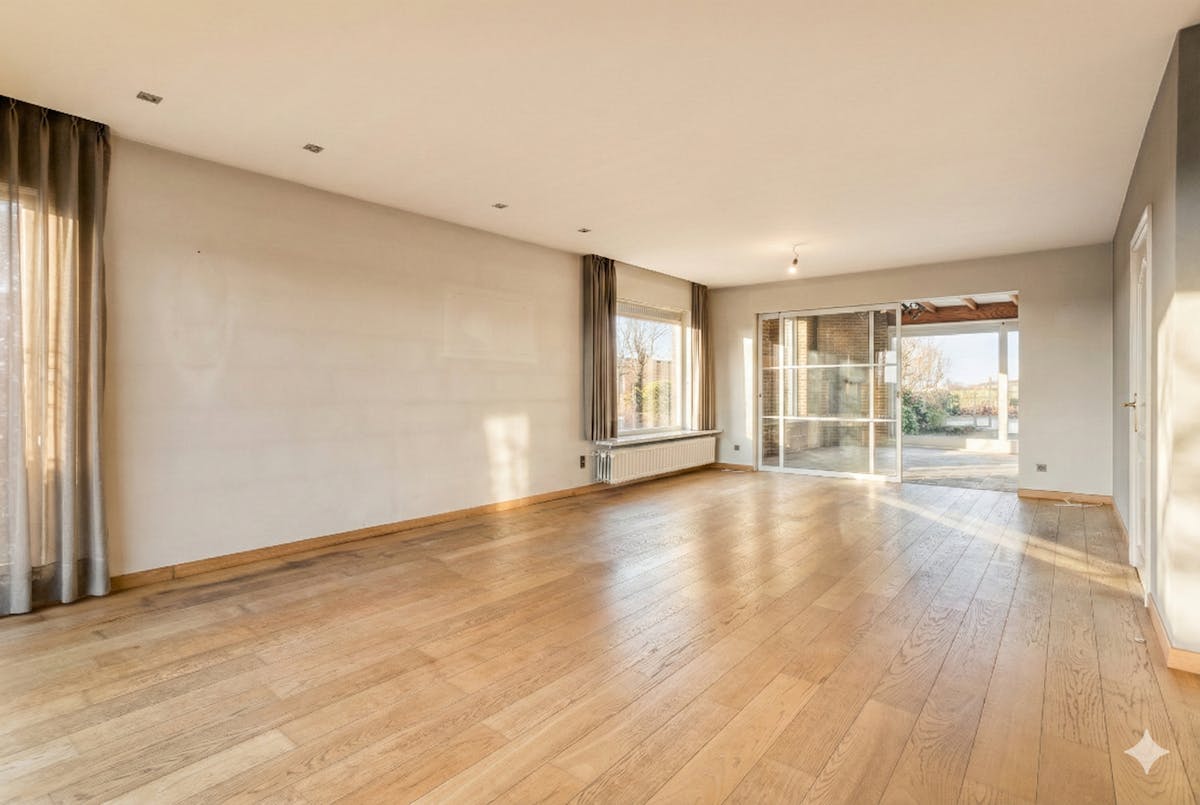 Villa à rénover à vendre sur un terrain de 2 015 m² à Hooglede - photo 4