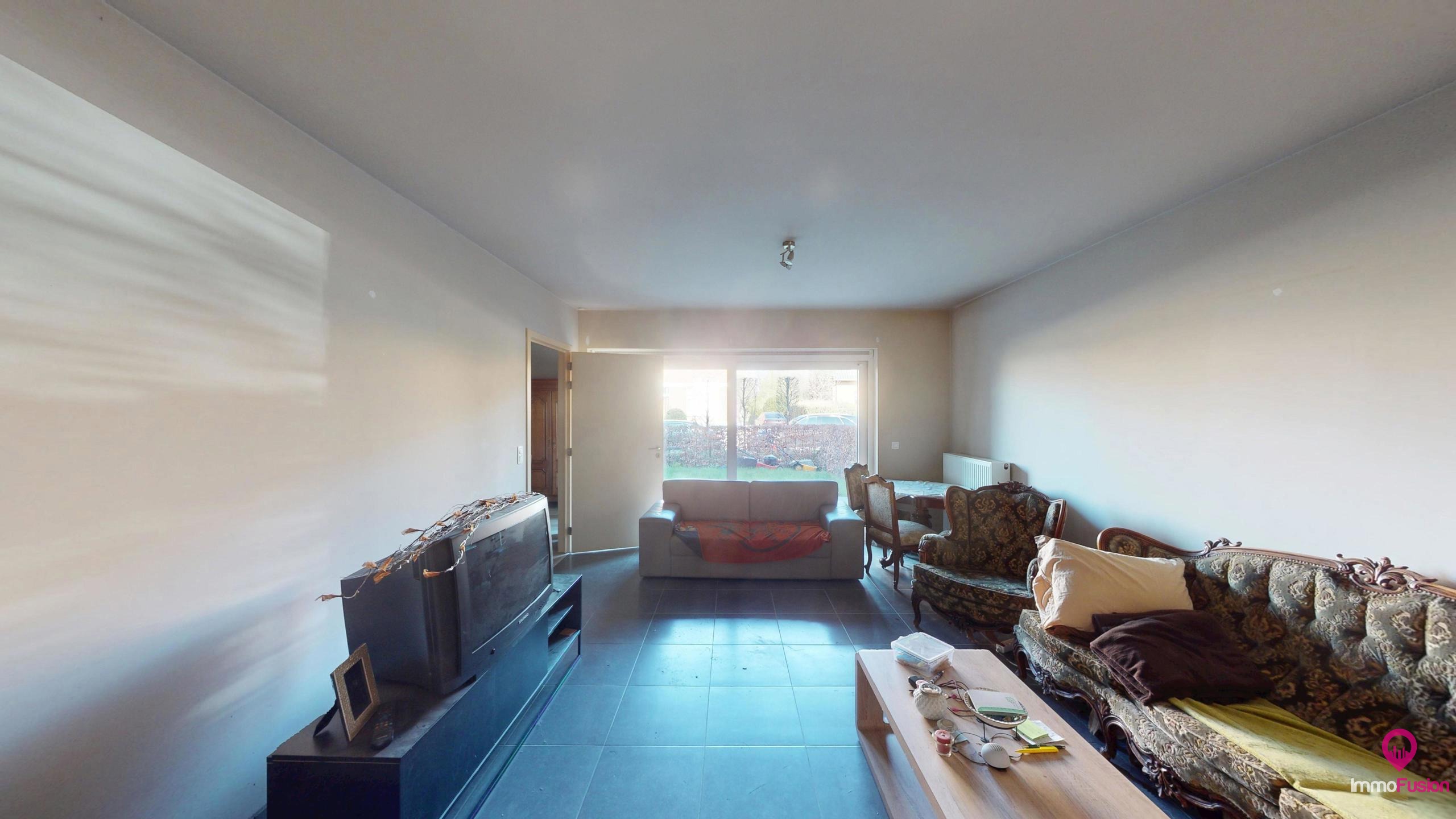 Gelijkvloers appartement me tuin en autostandplaats! - foto 4