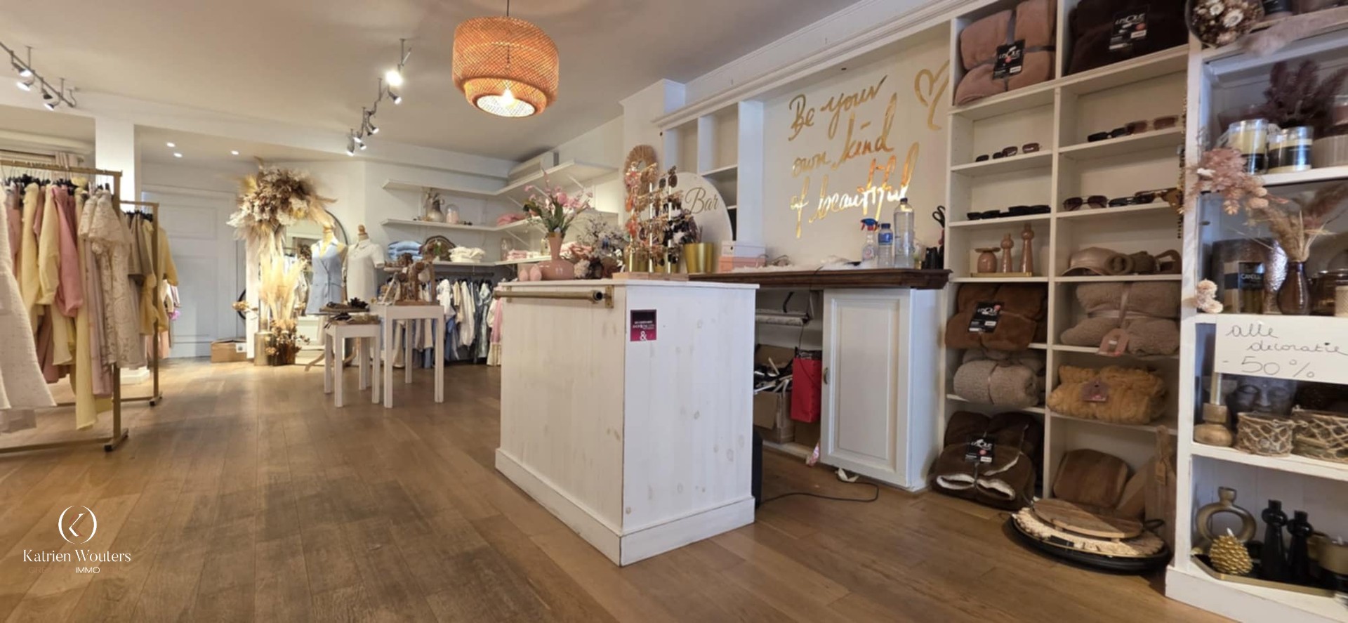 Gunstig gelegen opbrengsteigendom met 4 eenheden - foto 5