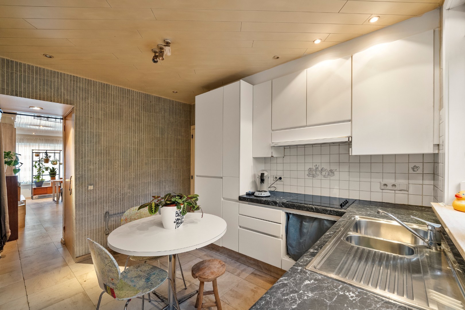 Maison confortable avec 4 chambres et un jardin de ville sympa à Menen. - photo 4