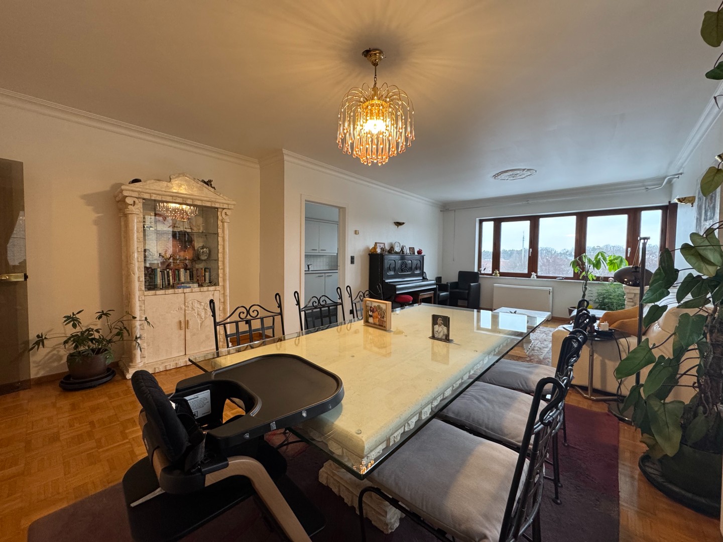 Ruim appartement met 3 slaapkamers én garage te huur in Genk centrum! - foto 4