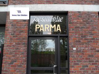 Rustig gelegen appartement in een groene omgeving en toch op wandelafstand van de markt van Oudenaarde, werd volledig opgefrist. Indeling:...