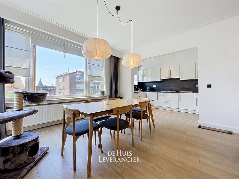 Lichtrijk en instapklaar 3-slaapkamerappartement (106 m²) met garage en gunstig EPC (B) op toplocatie in Wilrijk! - foto 3