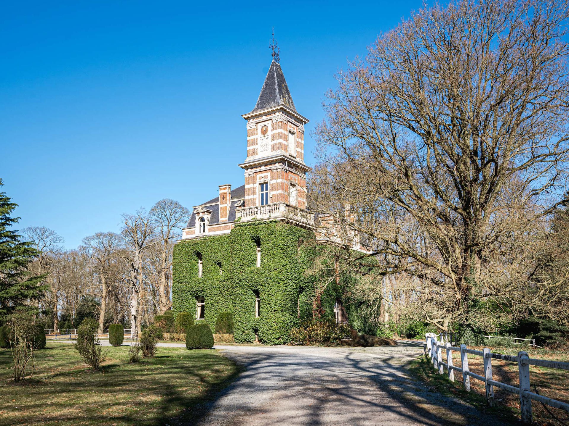 House for sale in Destelbergen with 8 bedrooms - photo 3