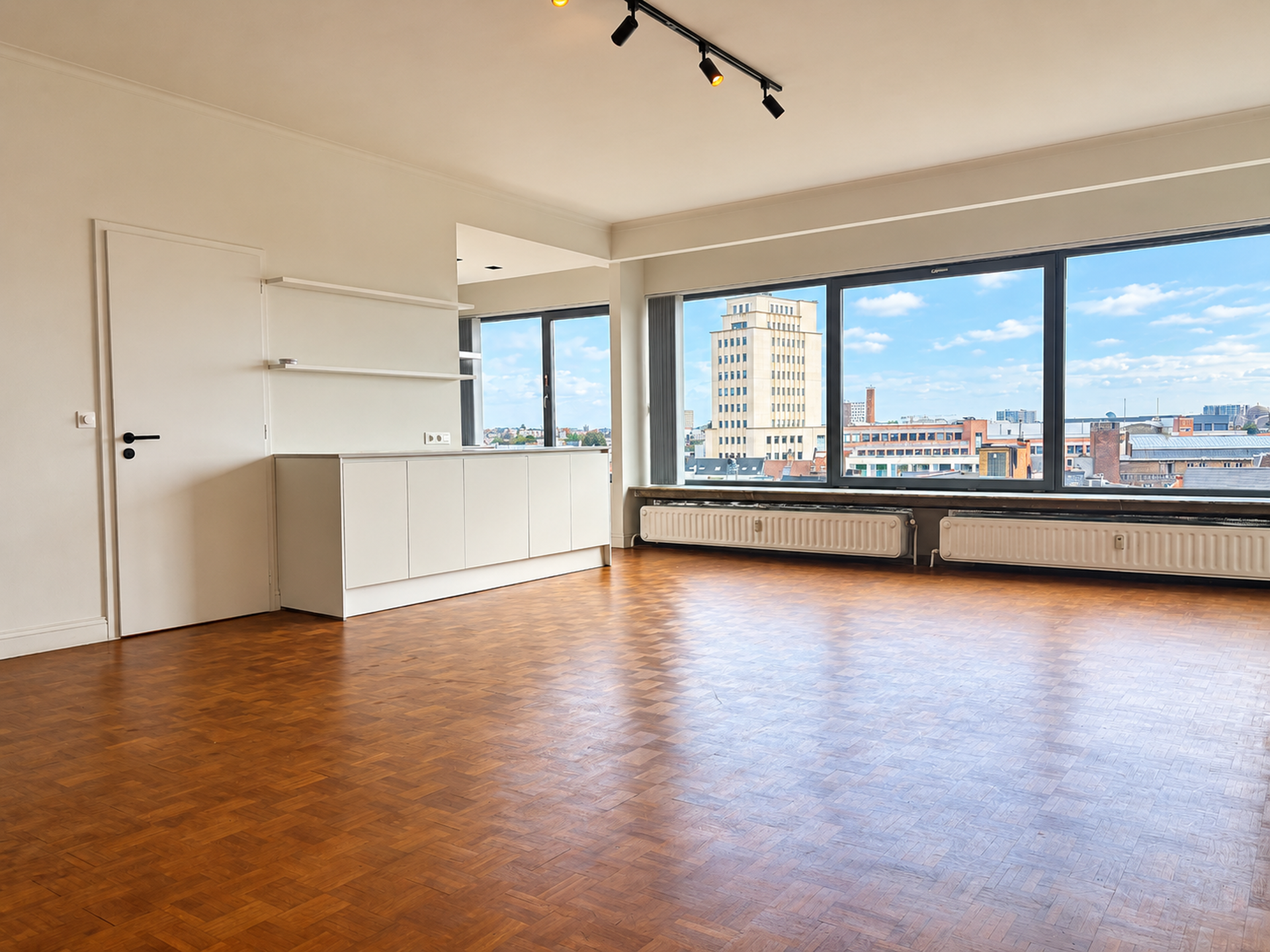2-slpk app met houtkachel en panoramisch zicht op het Zuid - foto 2