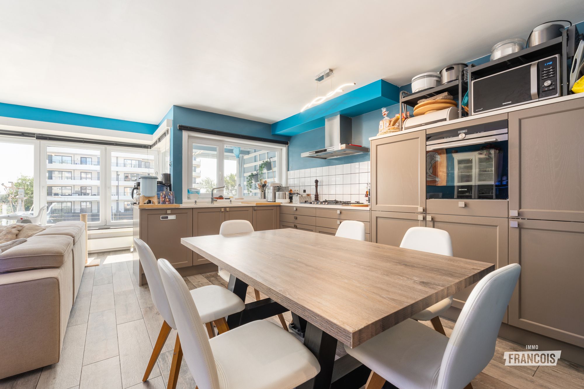 Gerenoveerd appartement in kleinschalige residentie om de hoek van de Zeedijk te Oostende. - foto 5