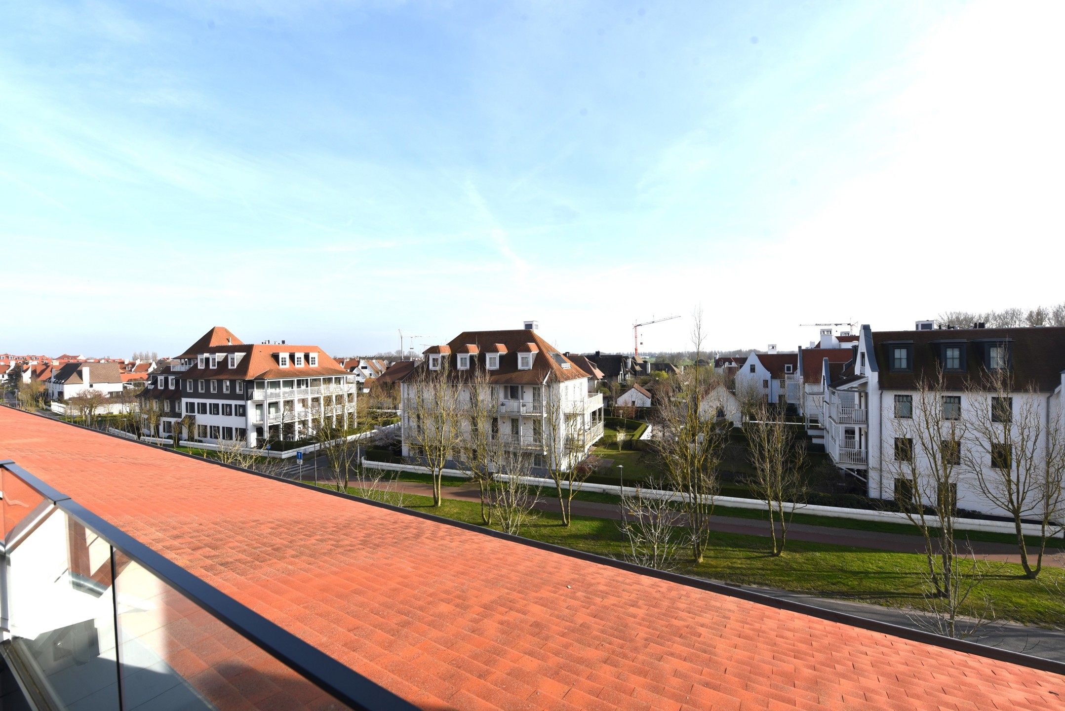 Mooi duplex-appartement met zonnig terras en open zicht - foto 5