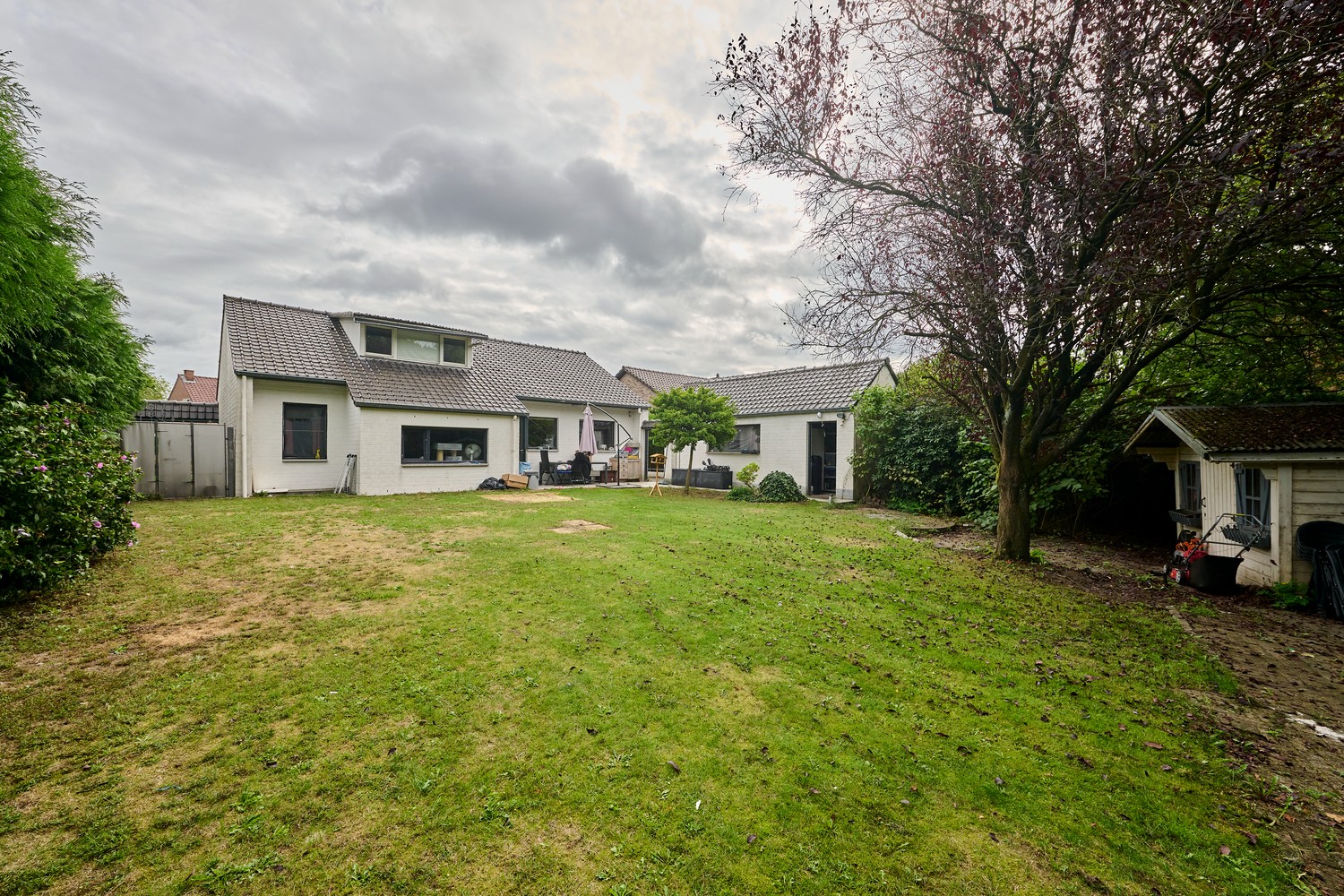 In een doodlopende straat in een kindvriendelijke omgeving semi bungalow met f - foto 3