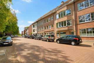 Instapklaar 2-slk appartement op de eerste verdieping (met lift) met veel lichtinval en zicht op groen, gelegen op een toplocatie in Lier,...