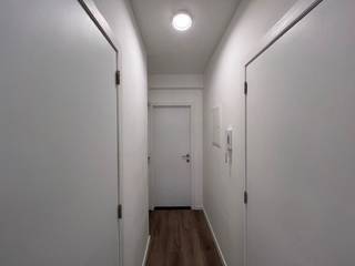 Dit gezellige appartement met één slaapkamer, gelegen op de vierde verdieping van een kleinschalig gebouw, biedt een ideale combinatie van comfort...