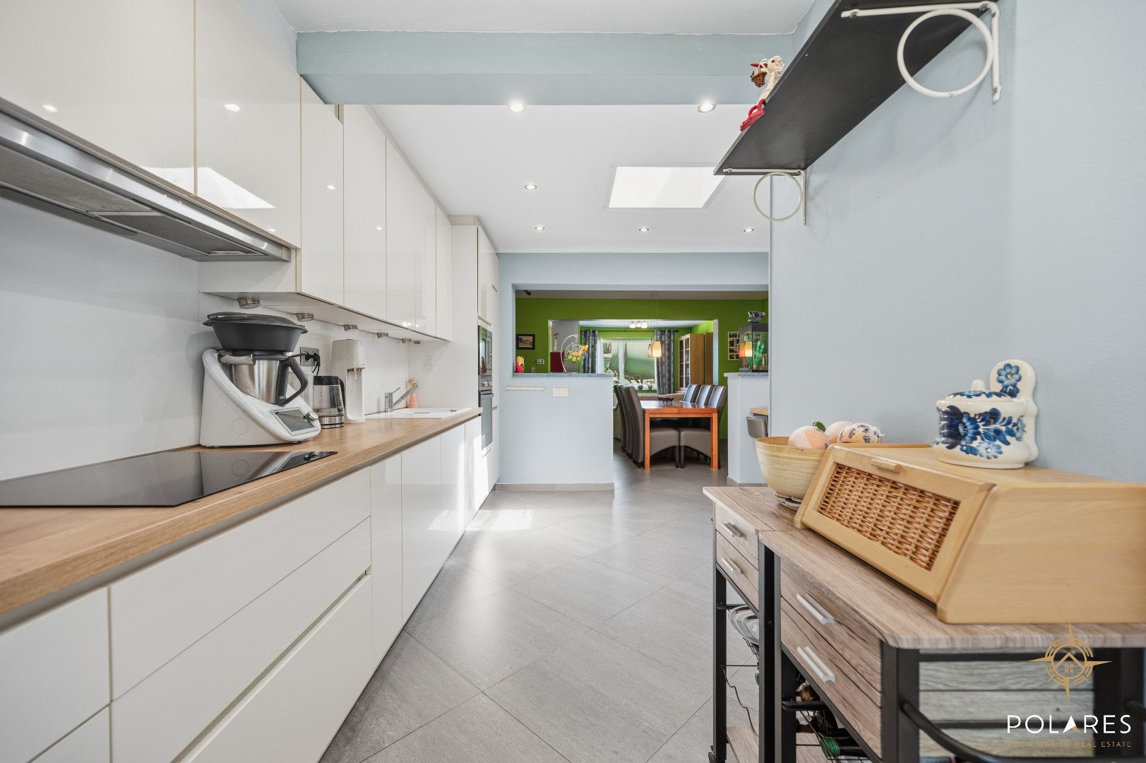 Charmant gerenoveerde rijwoning met gezellige stadstuin. - foto 4