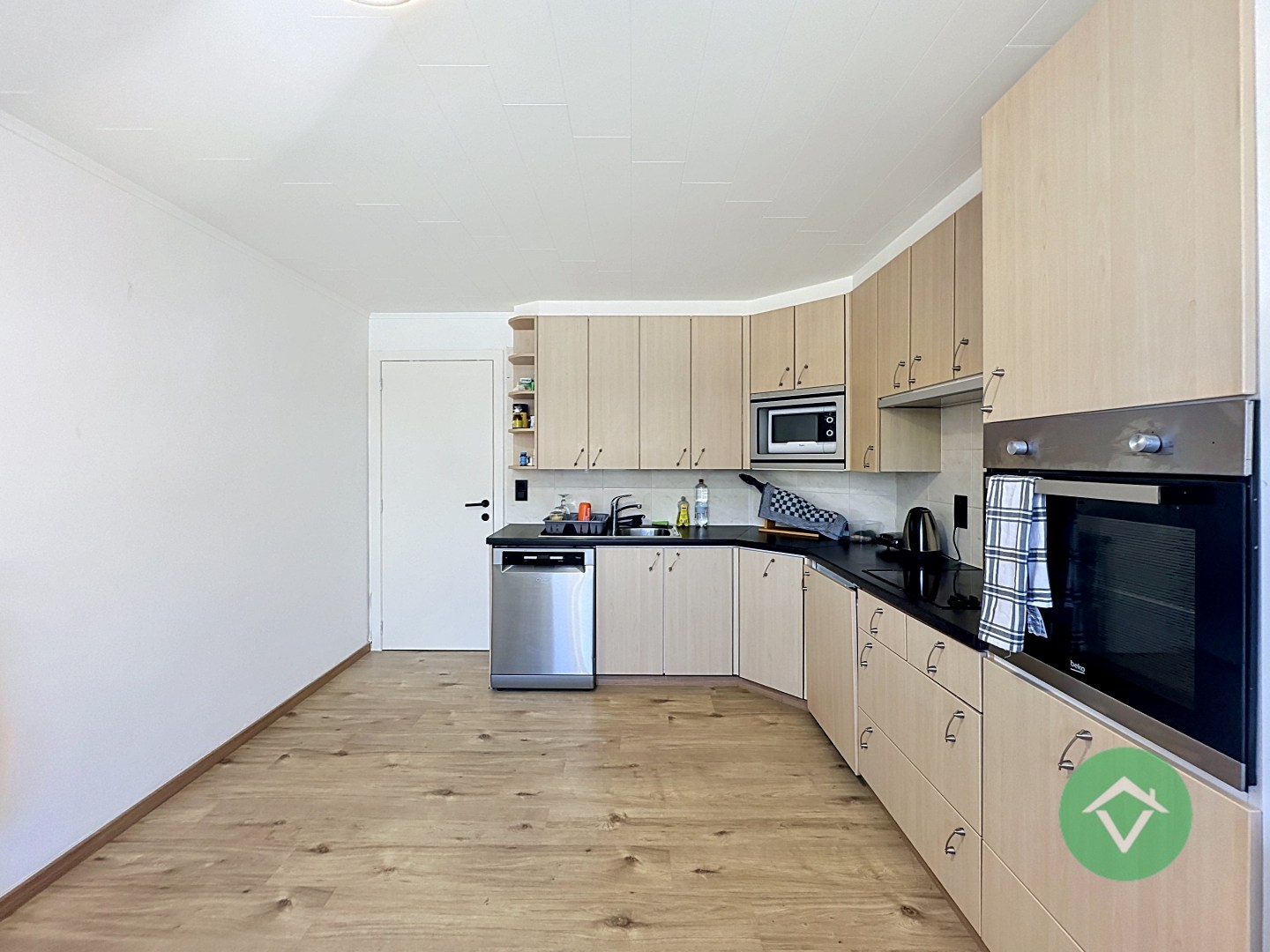 Ruim duplex-appartement met 2 slaapkamers en terrassen in hartje Torhout - foto 5