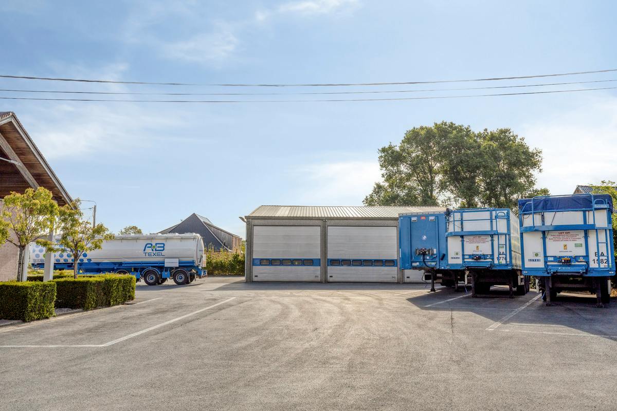 Kantoor met loods en apart sanitair blok - foto 3