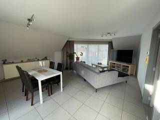 Bezoeken kunnen niet telefonisch ingepland worden, huurprofiel is verplicht:Klik op BEZOEK AANVRAGEN op onze website (www.immo-zone.be) en boek...