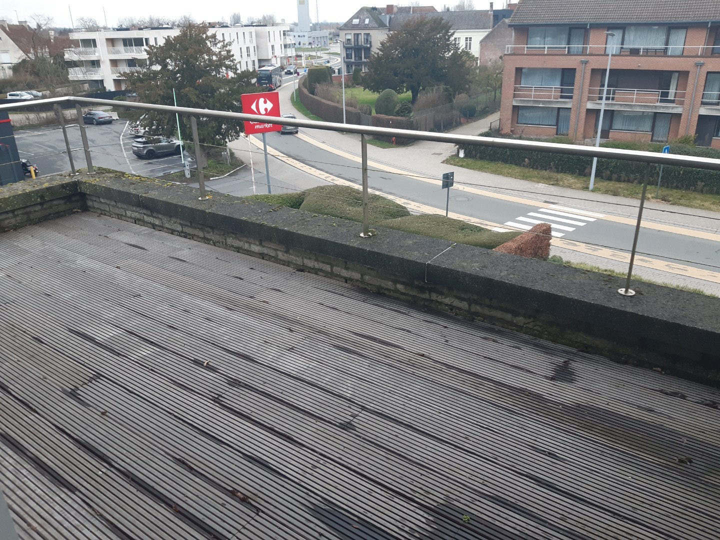 Ruim duplex-appartement met 2 terrassen in hartje Gavere - foto 3