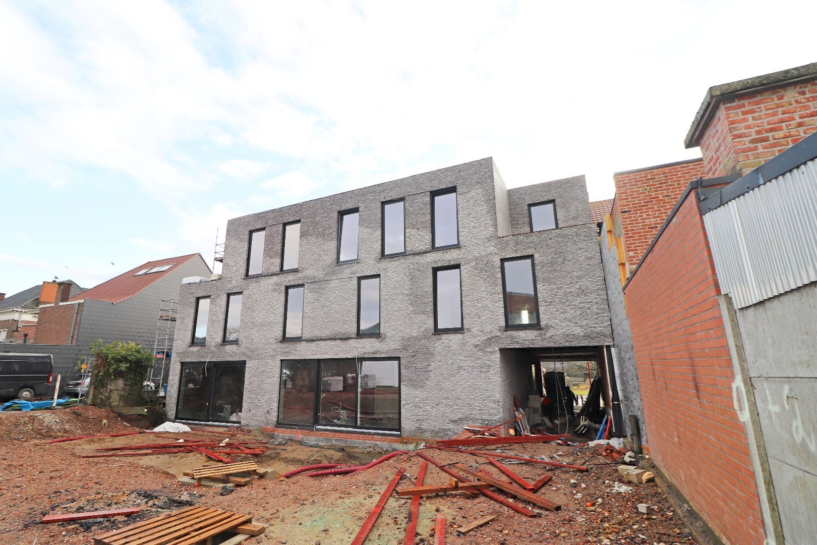 Modern appartement met tuintje - foto 3