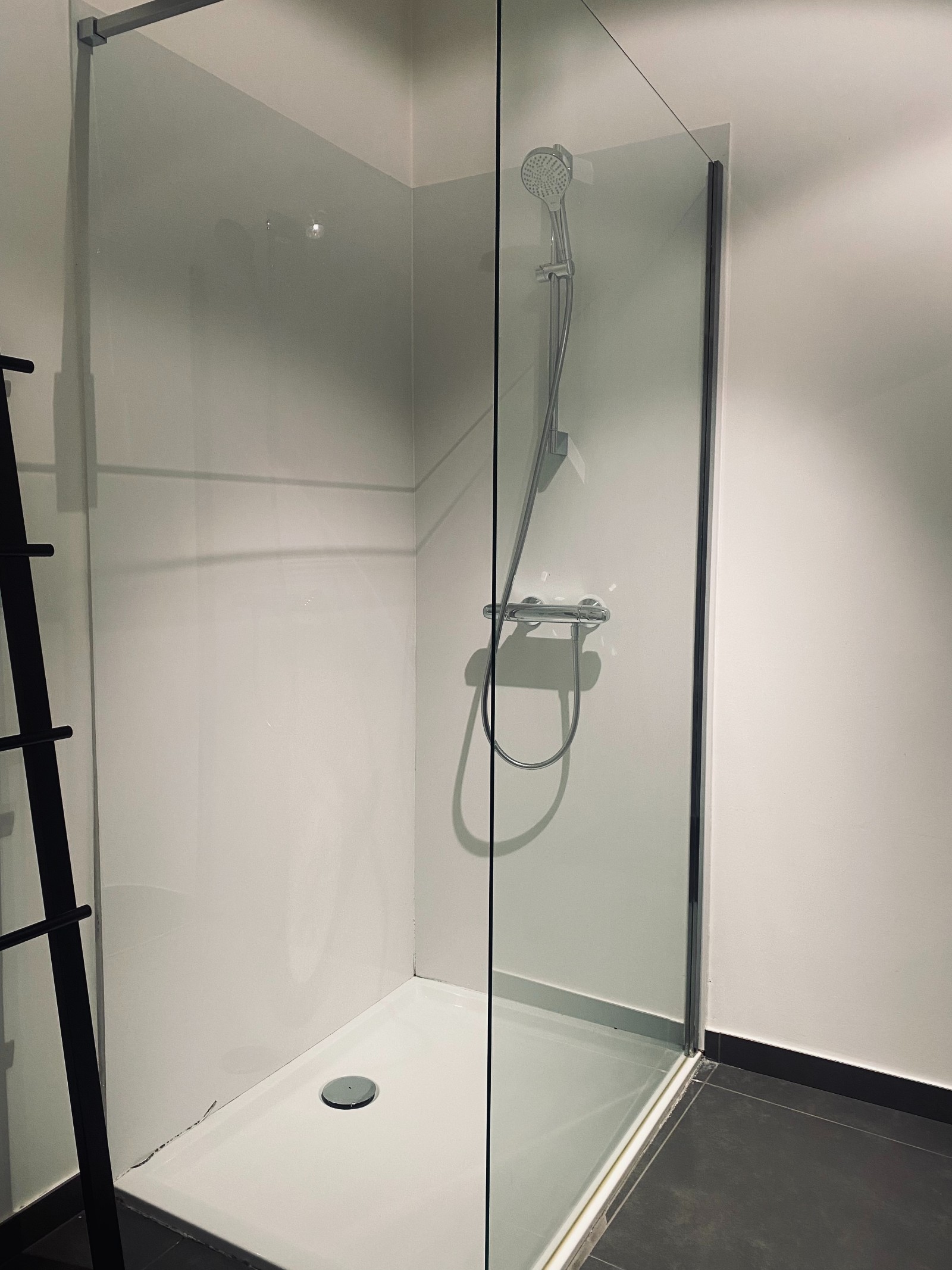 Uiterst goed gelegen 3 slaapkamer appartement - foto 4