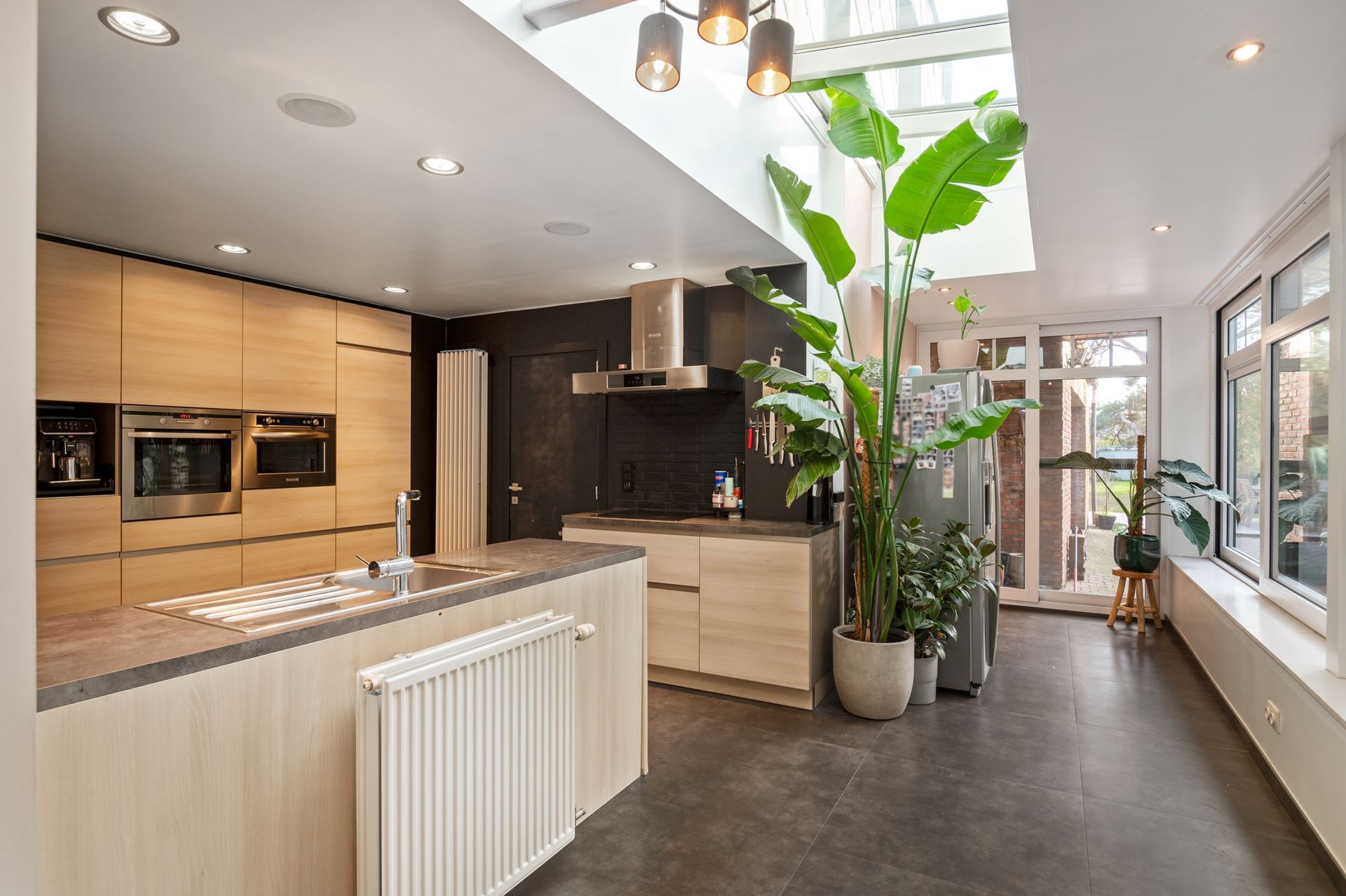 Karaktervolle woning met zij-ingang, 3 slaapkamers, zonnige tuin en EPC B - foto 5