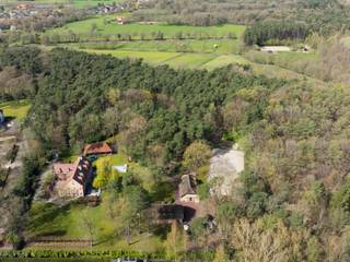 Exclusief landgoed van ca. 8 ha, rustig gelegen in het groen van Oud-Turnhout, met een luxueuze villa en uitgebreide paardenfaciliteiten. De...