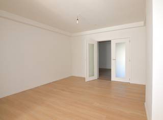 Gezellig gelijkvloers appartement met zicht op de Dijle.<br />Gelegen op wandelafstand van het centrum van Mechelen en dichtbij Station Nekkerspoel en fietsostrade (600m)<br /><br />Indeling: leefruimte , open keuken , badkamer en 1 slaapkamer, aangenaam terras, tuin.<br /><br />Het appartement is net gerenoveerd en geschilderd.<br /><br />Gunstig EPC- B attest<br /><br />Vaste kosten 25€/maand, beschikbaar vanaf 1/04/2026<br /><br />Voor meer info of een bezoek via info@immovos.be of 0492/63.58.05<br /><br />