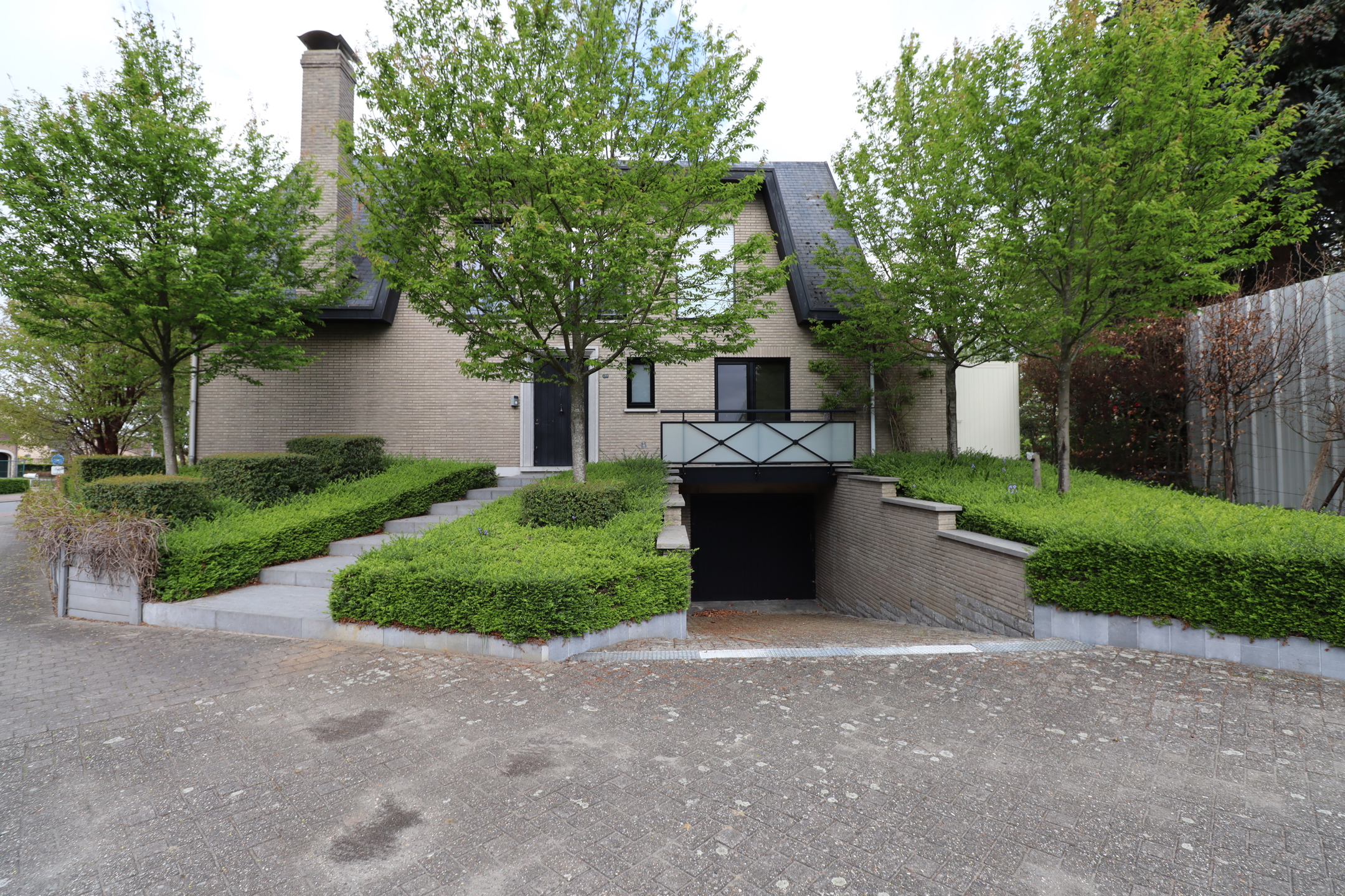 Ruim huis met tuin en Garage - foto 1