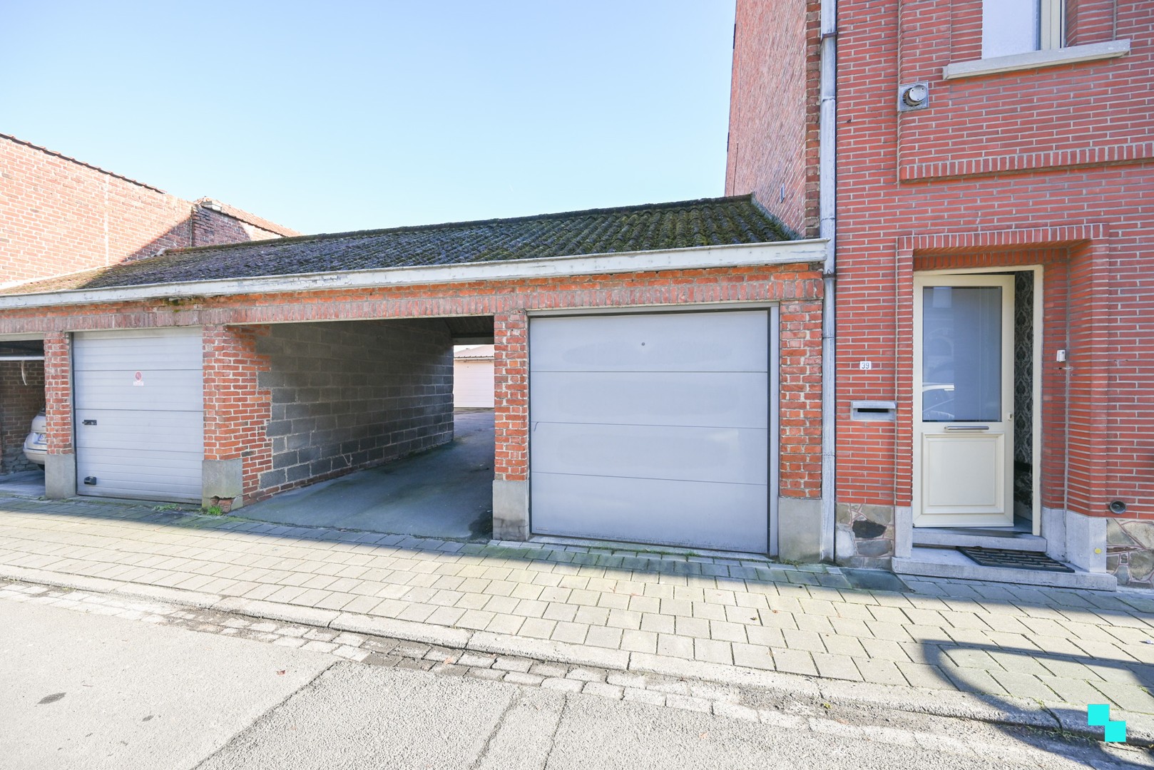 Garagebox (ca. 16m²) te centrum Izegem - photo 3