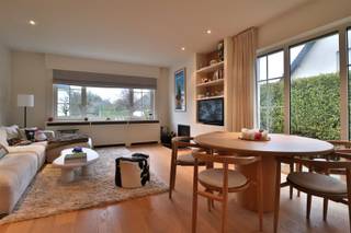 Prachtige alleenstaande woning te huur (*Huurcontract korte duur 1 jaar*) Gelegen op Hoog-Kortrijk vinden we deze ruime alleenstaande woning. De...