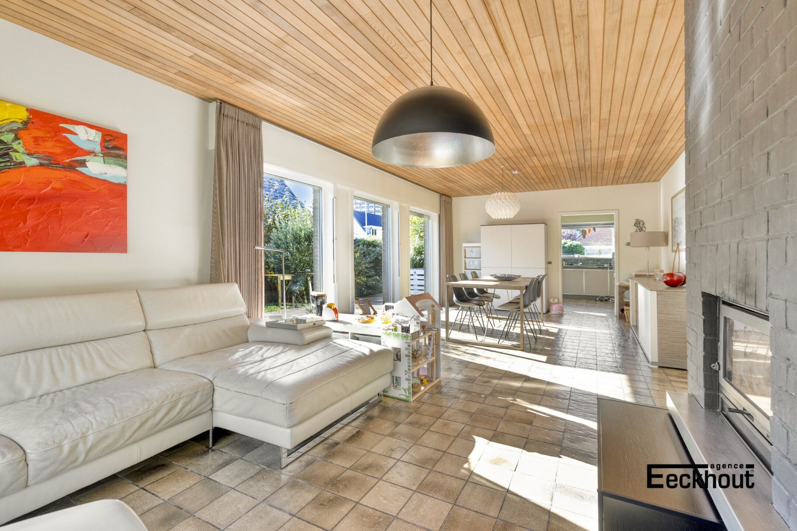 Alleenstaande woning met tuin en garage in rustige straat! - foto 5