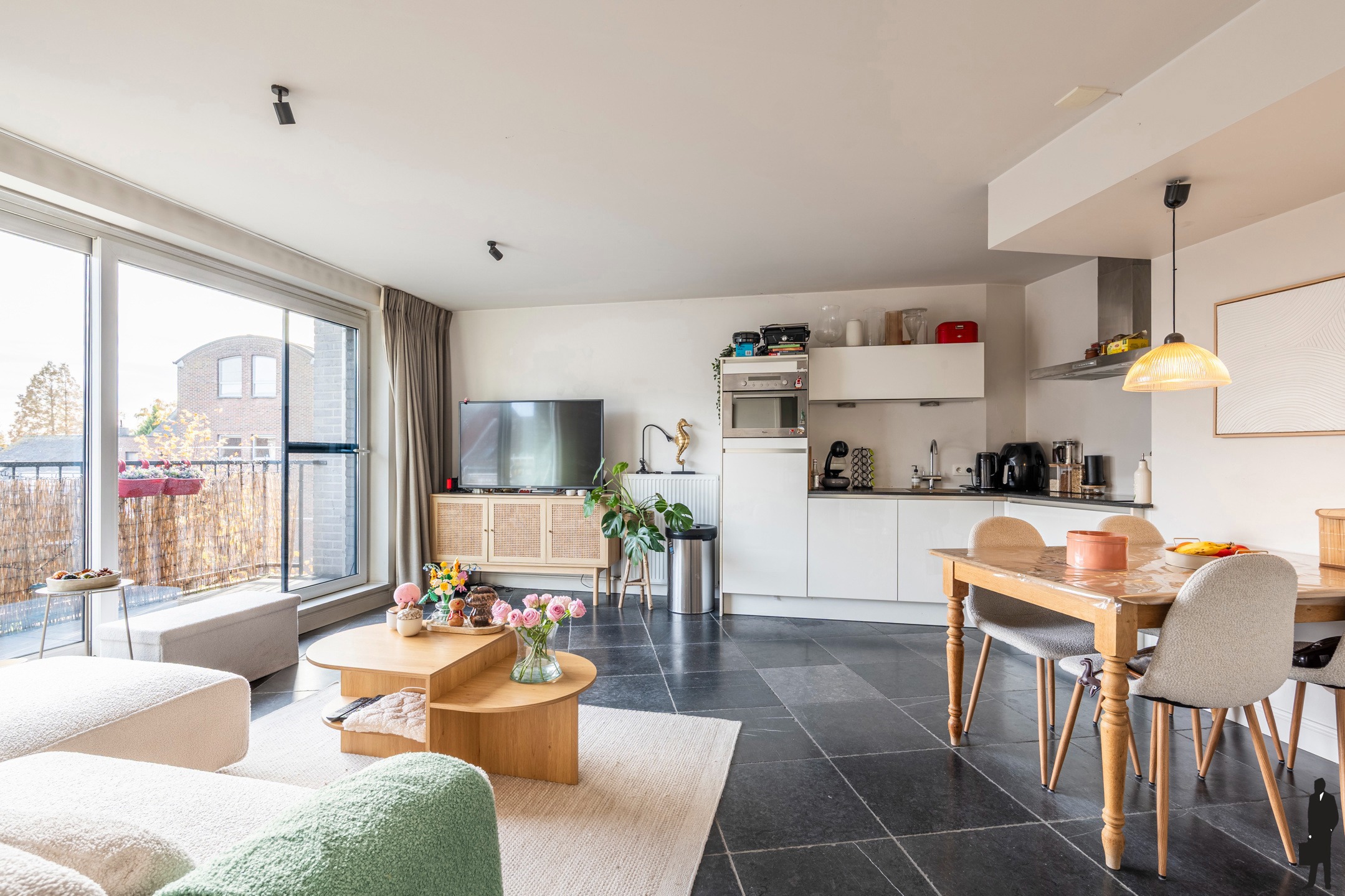 Gezellig appartement met terras en staanplaats in hartje Hoogstraten. - foto 4