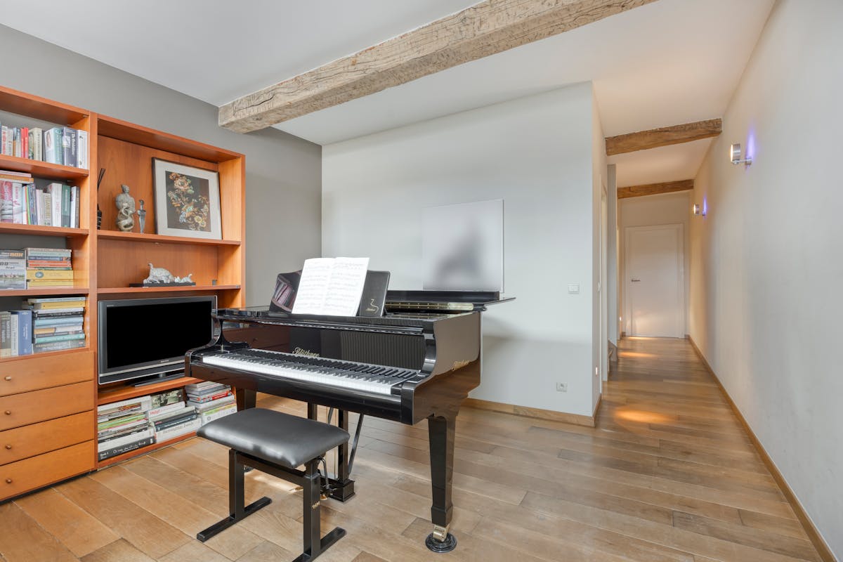 Maison de ville spacieuse avec espace commercial à vendre à Maaseik - photo 4