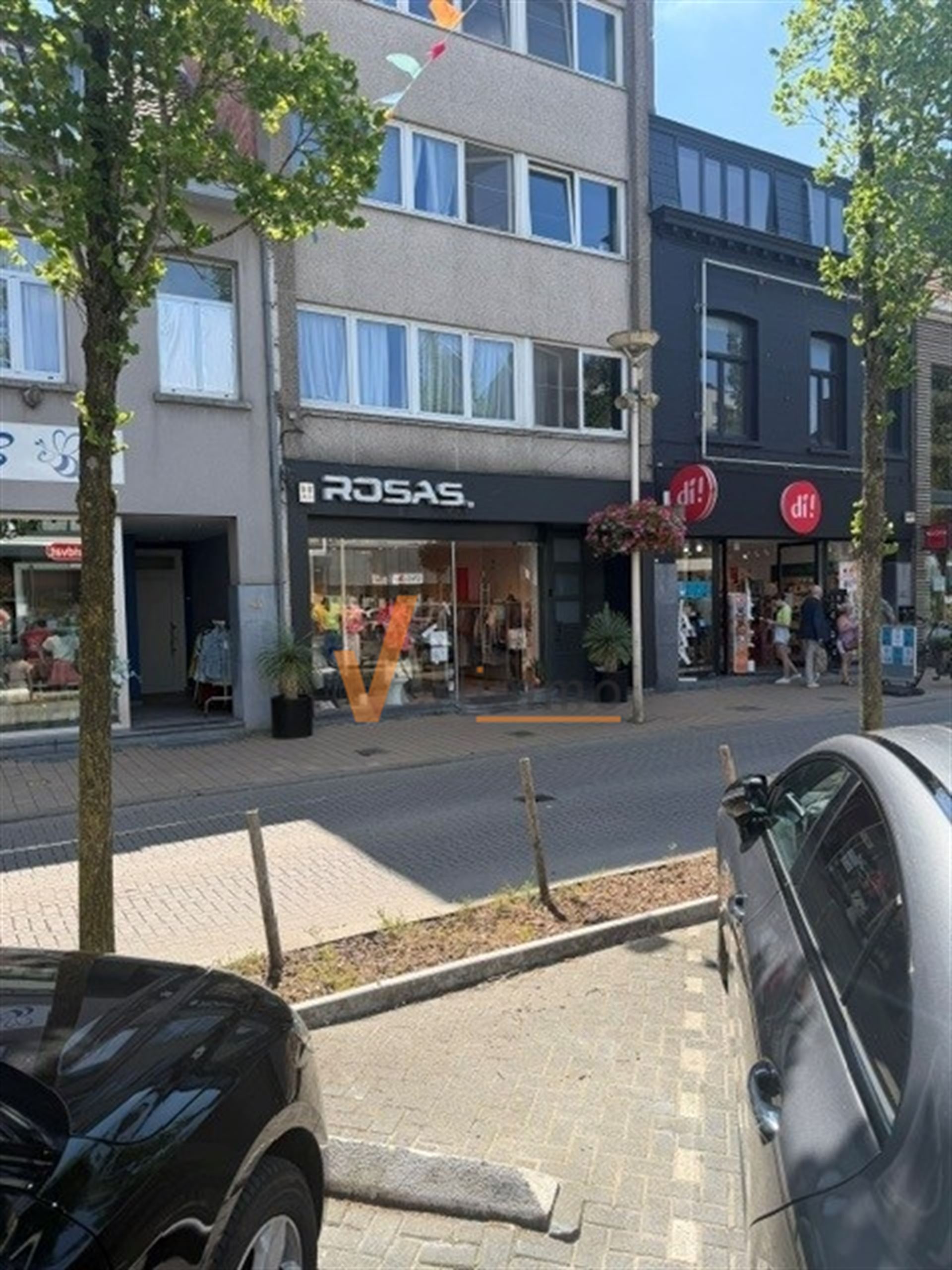 Commercial à louer à Schoten