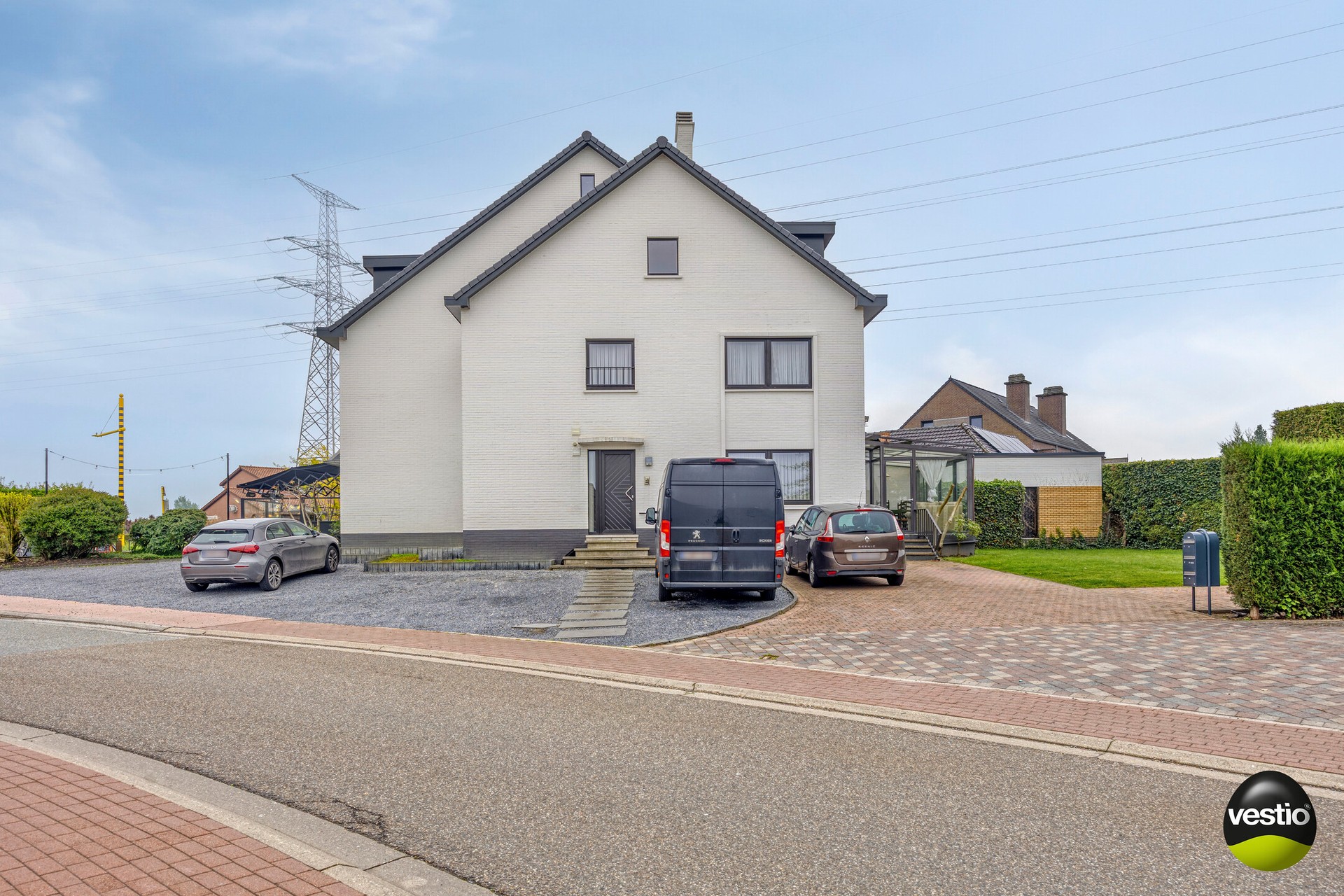 Opbrengsteigendom met 3 appartementen en parkeergelegenheid in Hasselt - foto 2