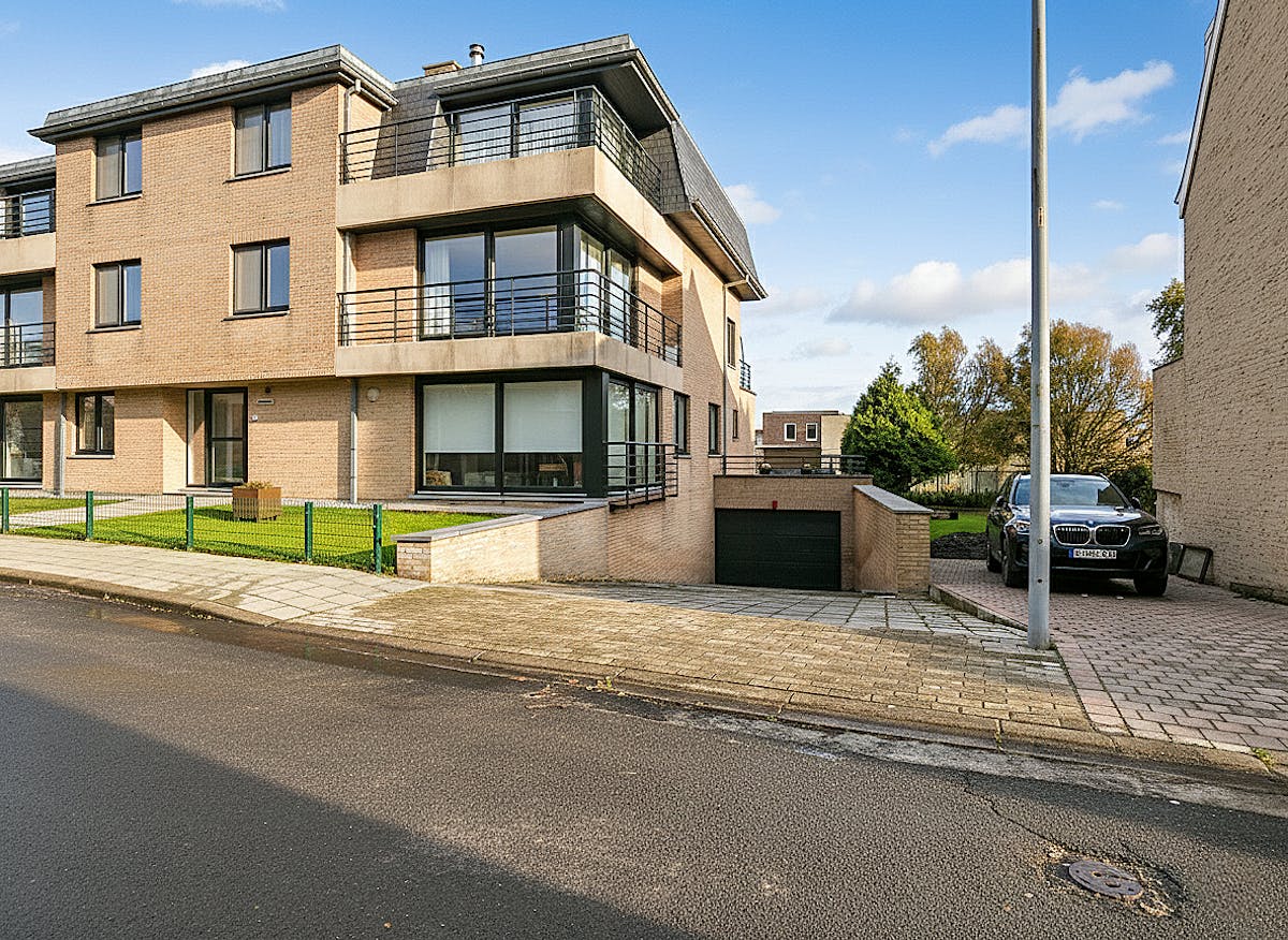 Goedgelegen garagebox te koop te Duinenweg in Middelkerke! - foto 3