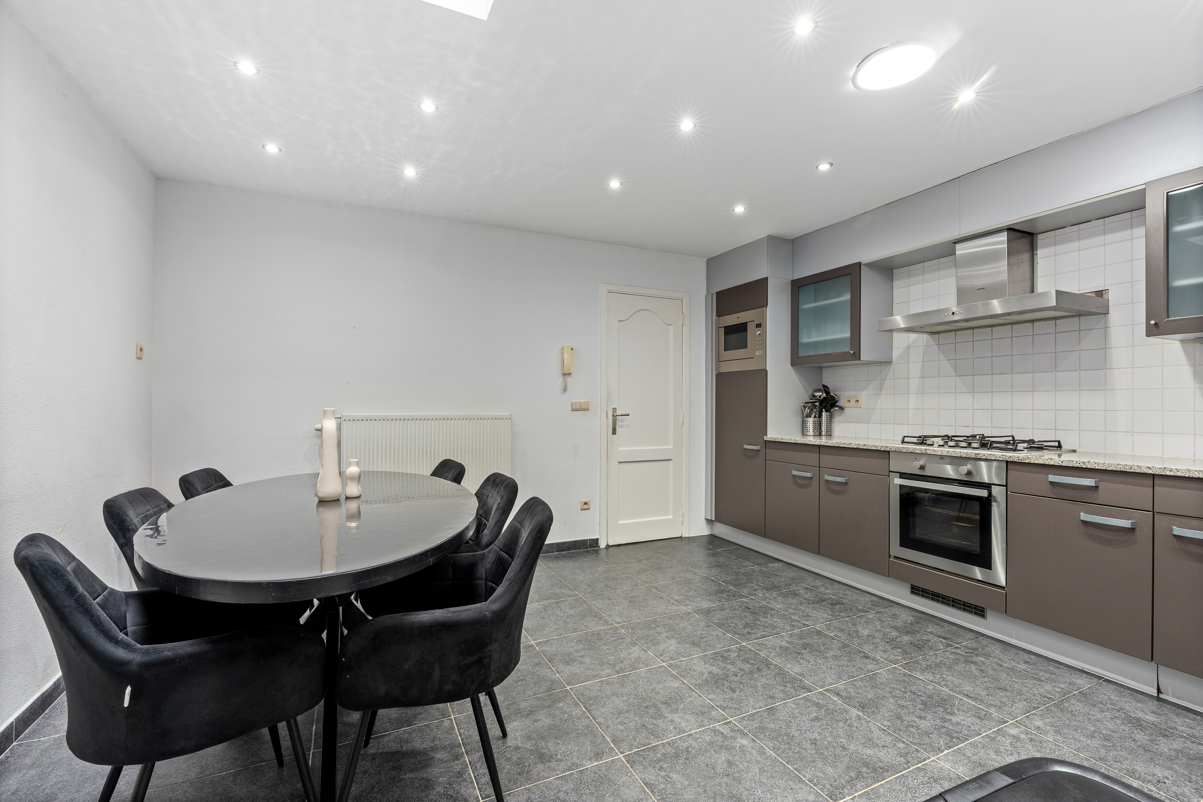 House for sale in Antwerp with 5 bedrooms - photo 5
