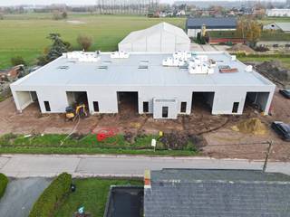 Commercial for rent in Sint-Laureins