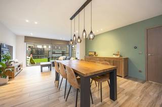 Instapklare woning te Ravels Eel met 3 slaapkamers en een grote hobbykamer op zolder. Epc: label ALigging: kindvriendelijke verkaveling te Ravels...